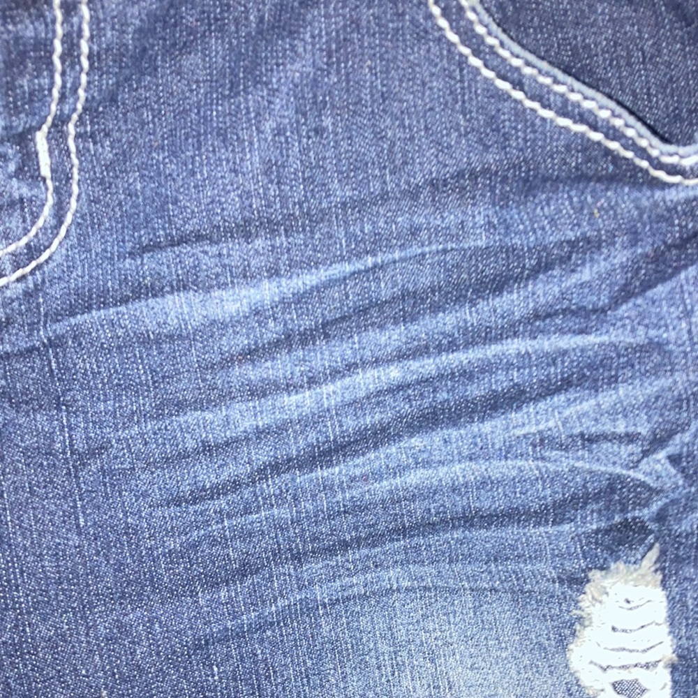 Rue21 Blue Cropped Jeans with Distressed Details - Picture 10 of 10